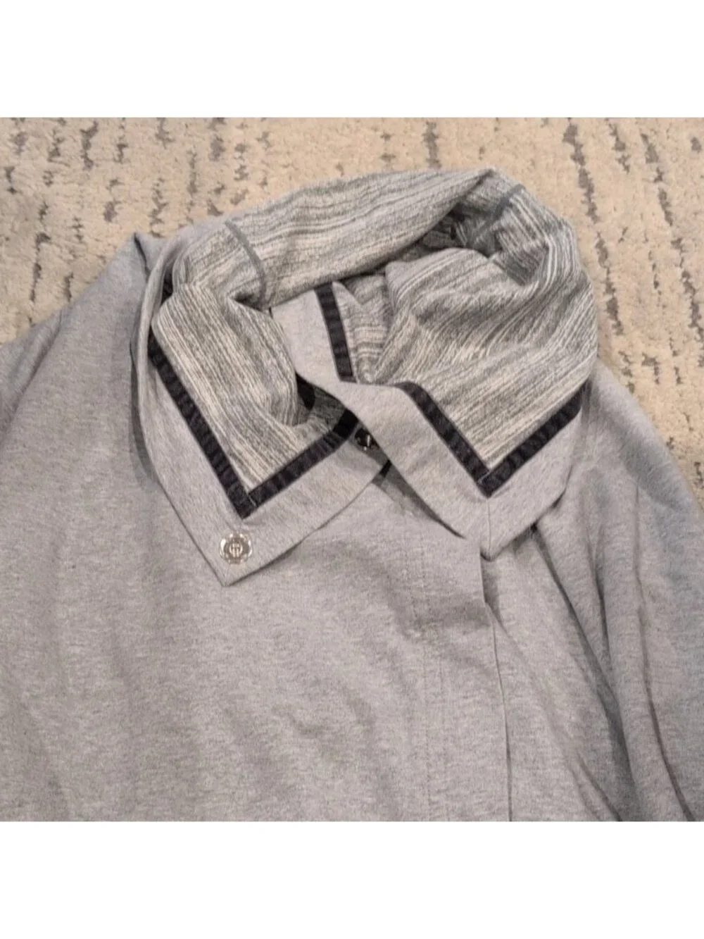 Lululemon Savasana wrap light Heathered gray cowl neck jacket